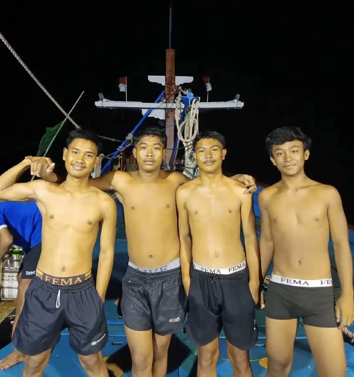 หนุ่มหาปลากับชีวิตบนเรือEp2