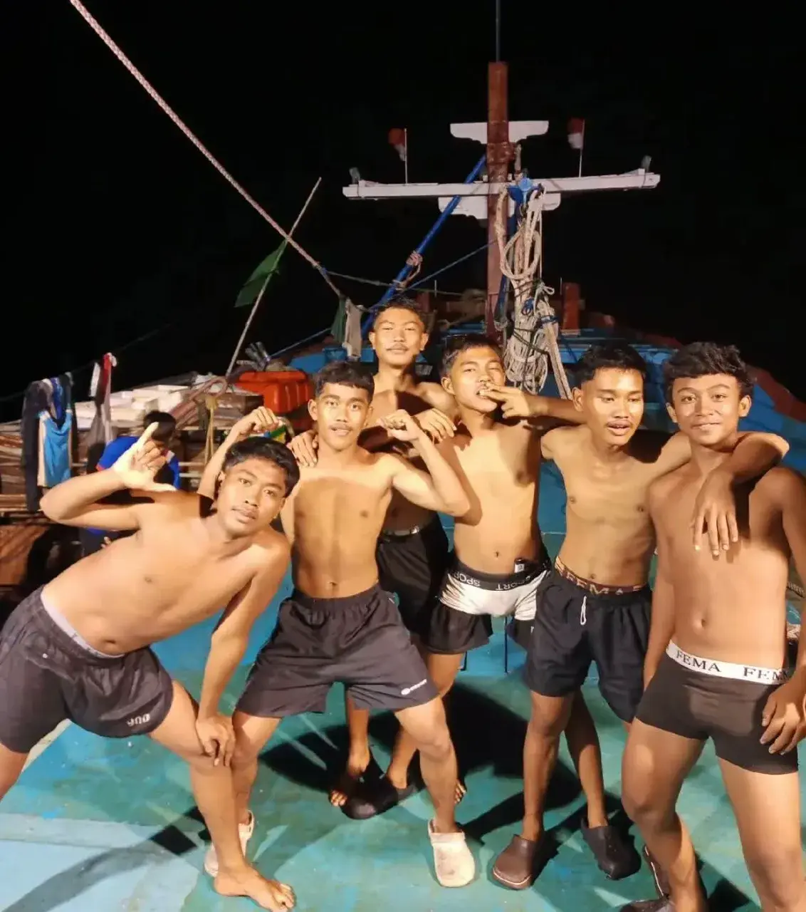 หนุ่มหาปลากับชีวิตบนเรือEp2