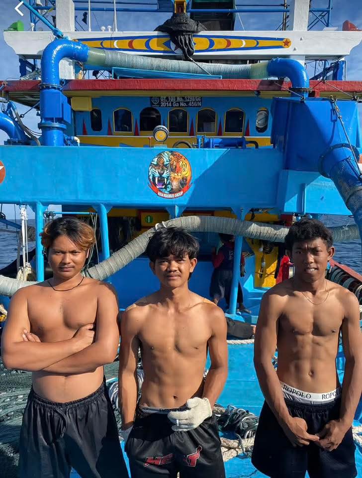 หนุ่มหาปลากับชีวิตบนเรือEp2