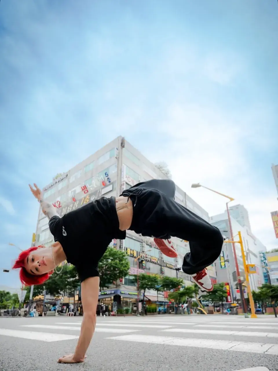 คุ้นหน้าเขามาก แต่นึกไม่ออกสักที !!!