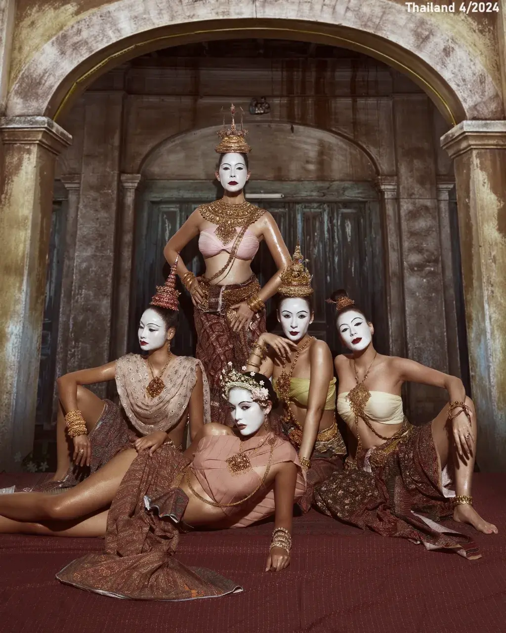 Thai Models in Ayutthaya Royal Attire 🇹🇭