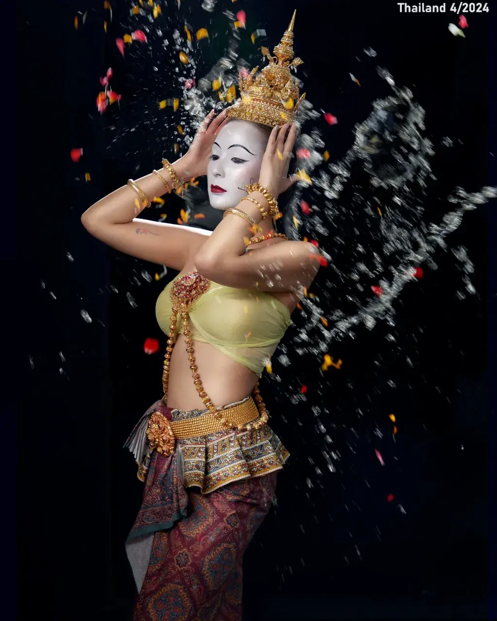 Thai Models in Ayutthaya Royal Attire 🇹🇭