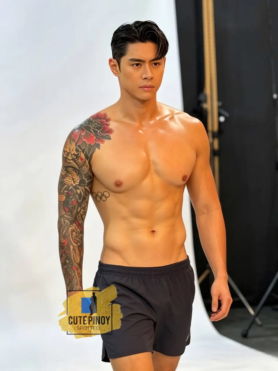 ถอดโชว์เรือนร่าง 2972