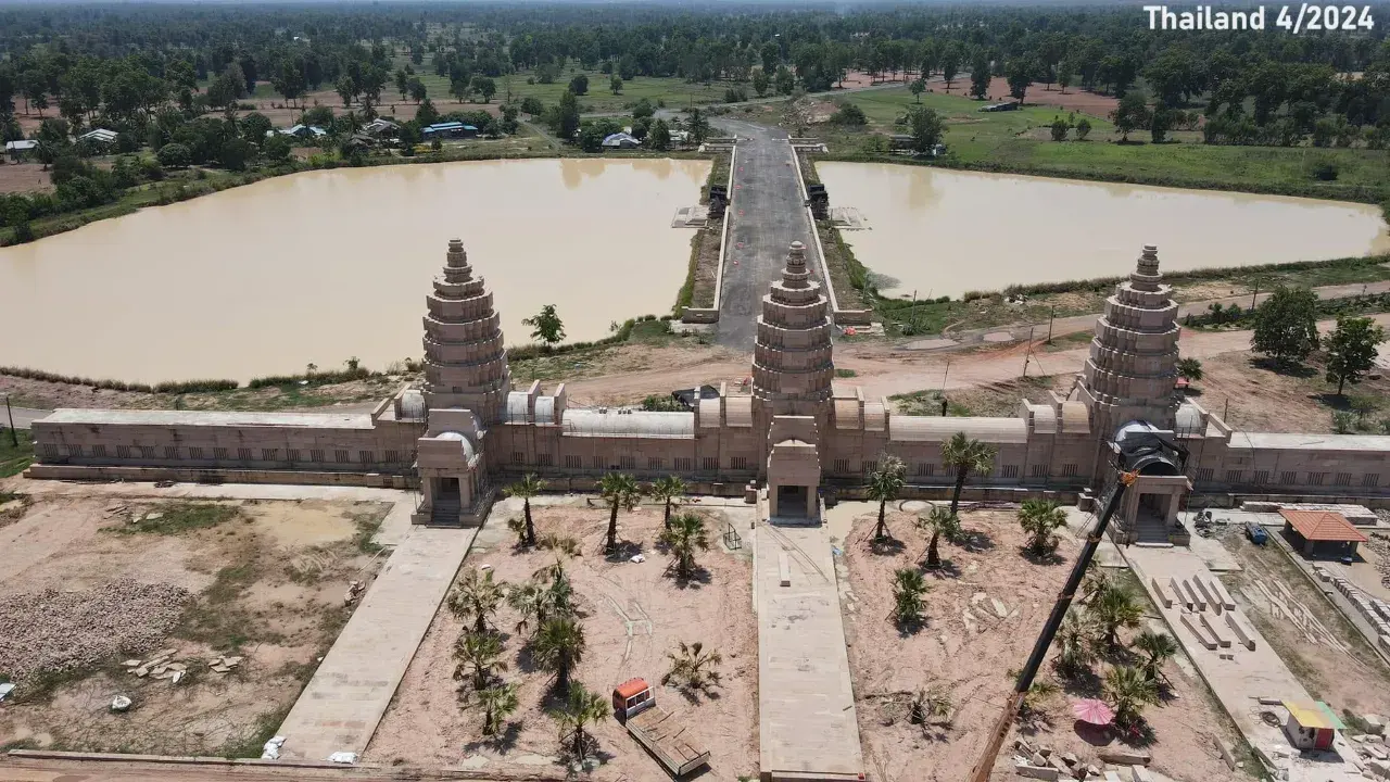 Sihanakhon at Wat Phu Man Fah, April 2024 🇹🇭