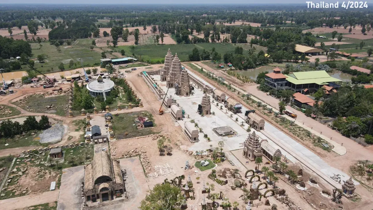 Sihanakhon at Wat Phu Man Fah, April 2024 🇹🇭