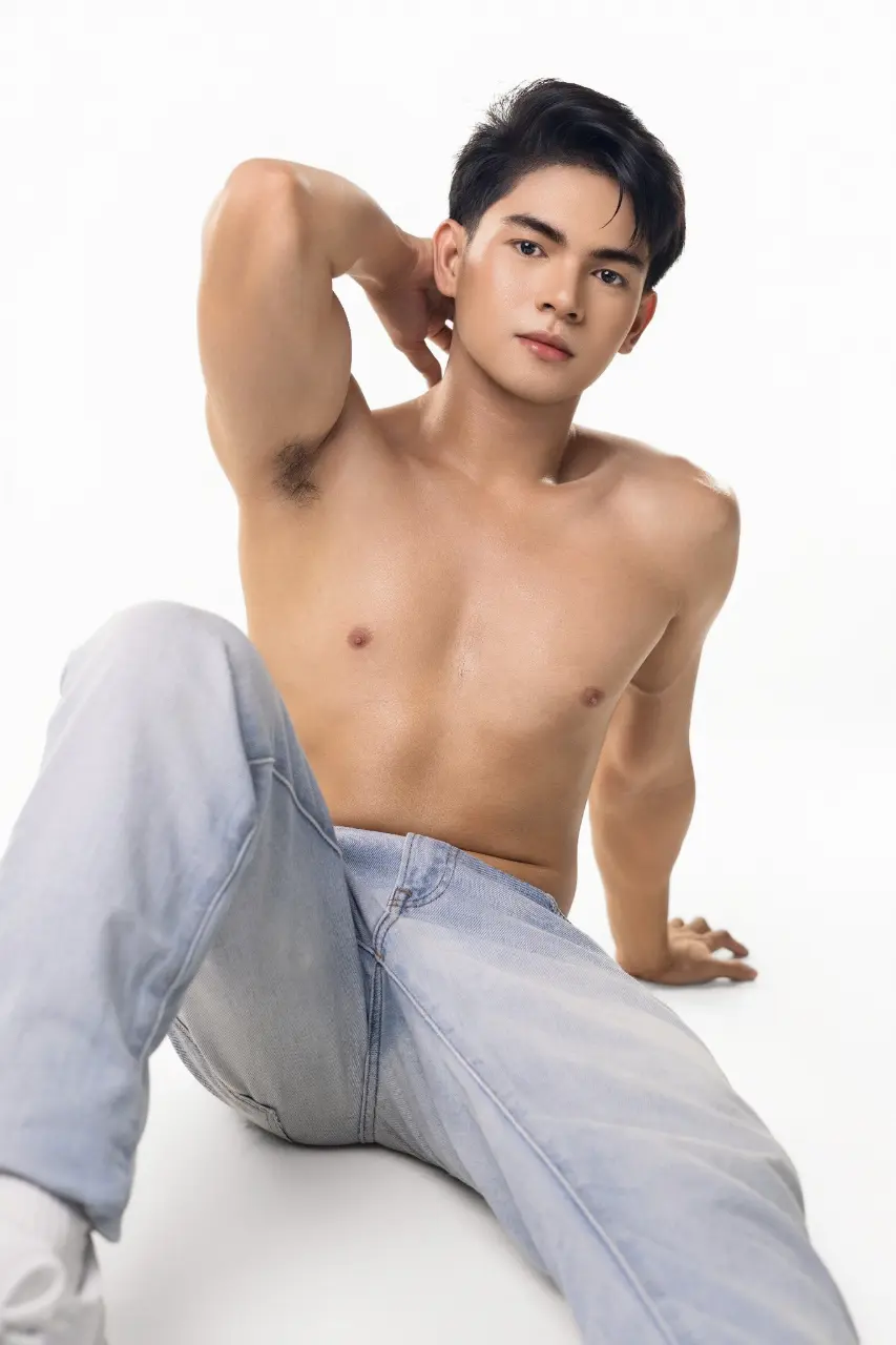 Model and Brand Ambassador : Ruslan Gamboa Caro