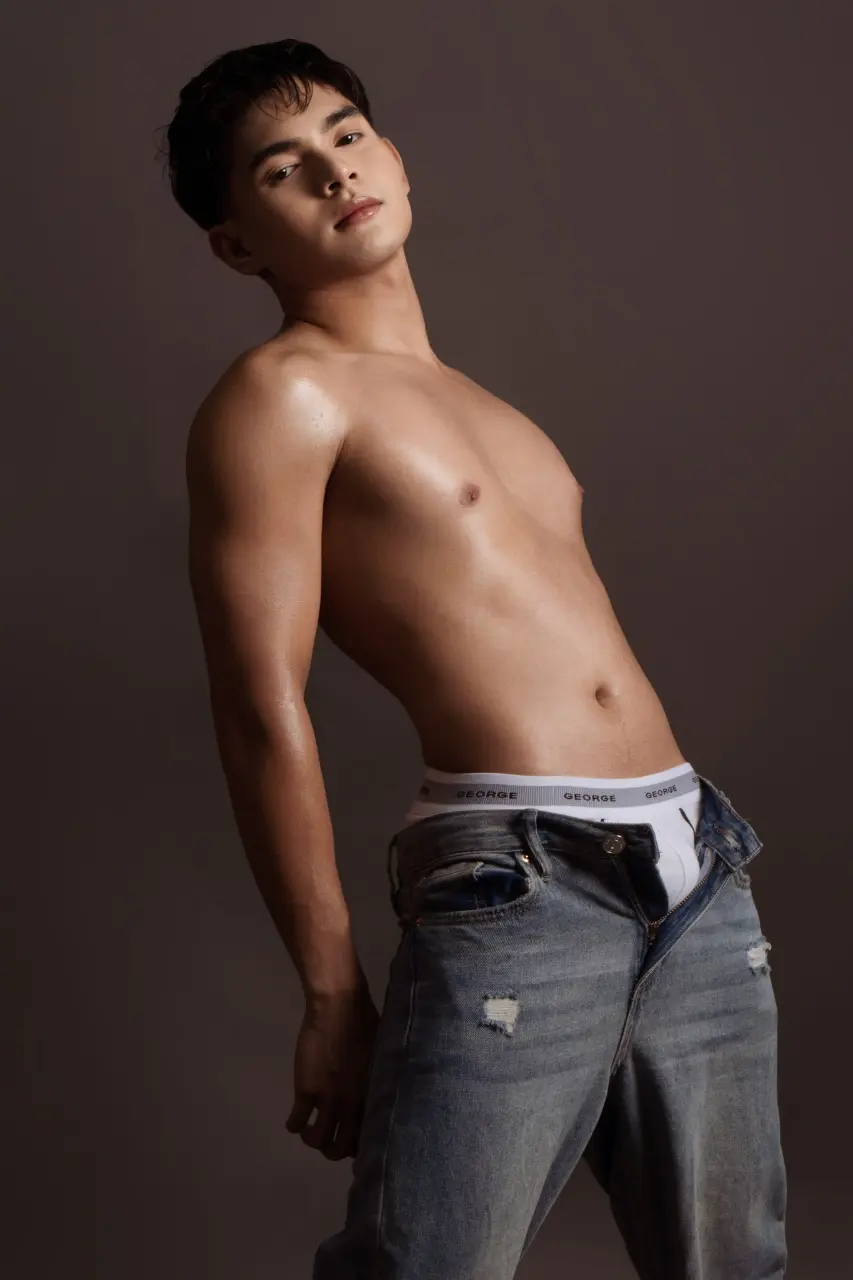 Model and Brand Ambassador : Ruslan Gamboa Caro