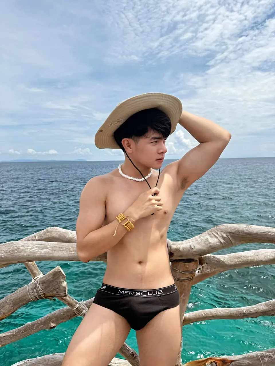Model and Brand Ambassador : Ruslan Gamboa Caro