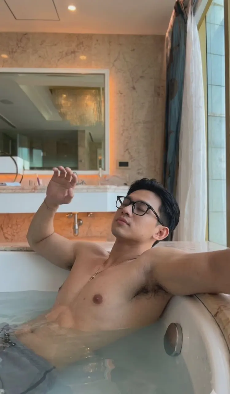 Cool guy : Dunia Qu