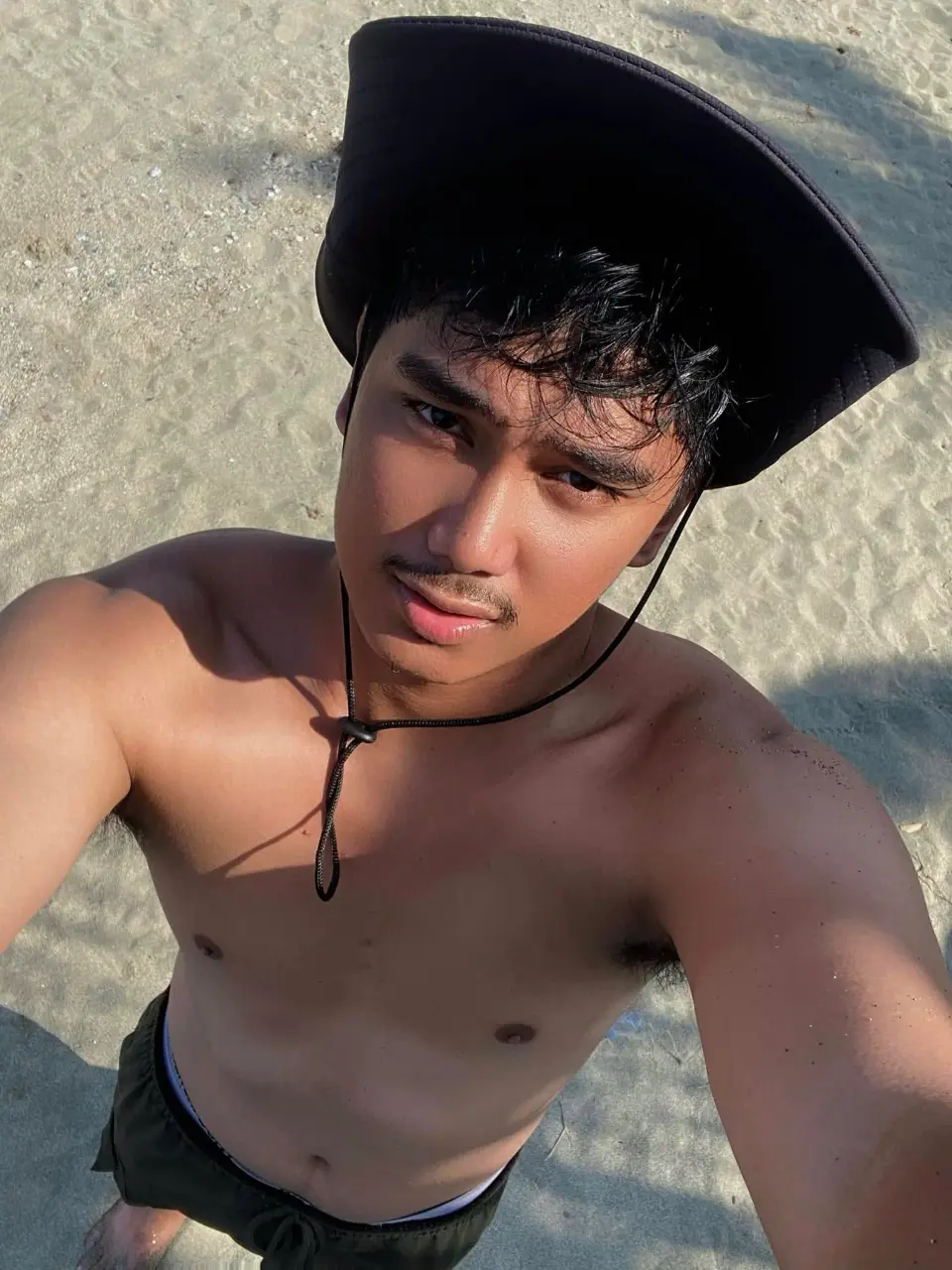 Cool guy : Ievo Gielo Senadan