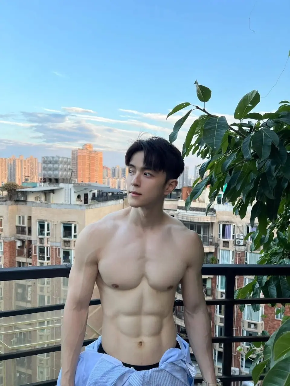 ถอดโชว์เรือนร่าง 2975
