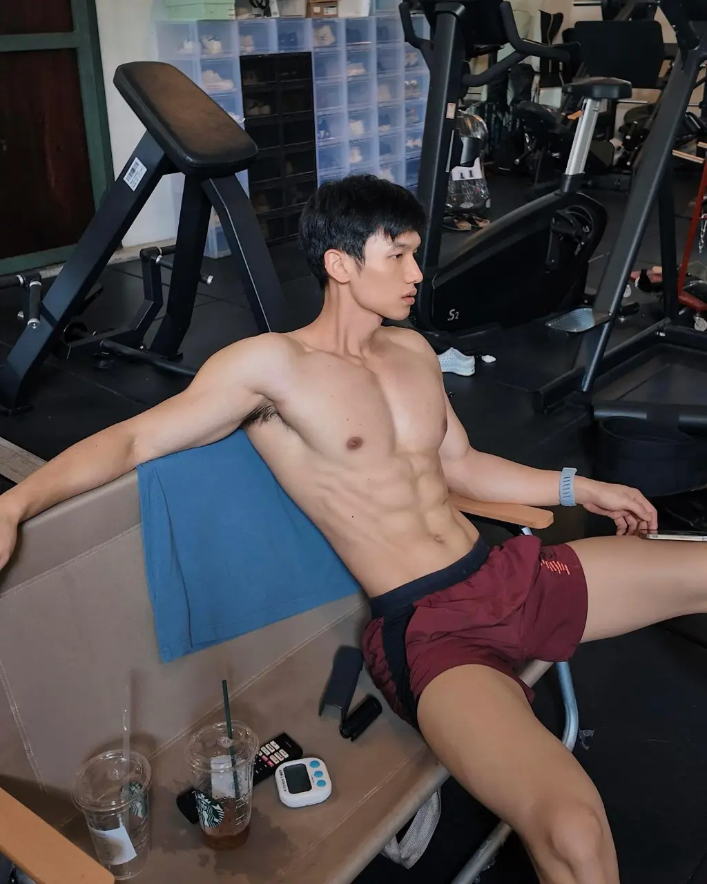ถอดโชว์เรือนร่าง 2976