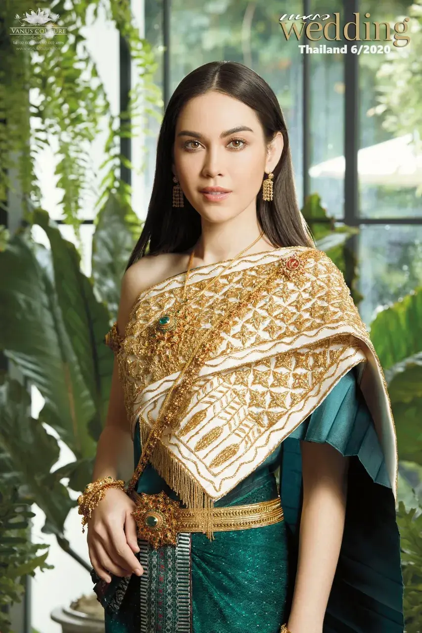 Matt Peeranee in Thai Chakraphat National Dress 🇹🇭