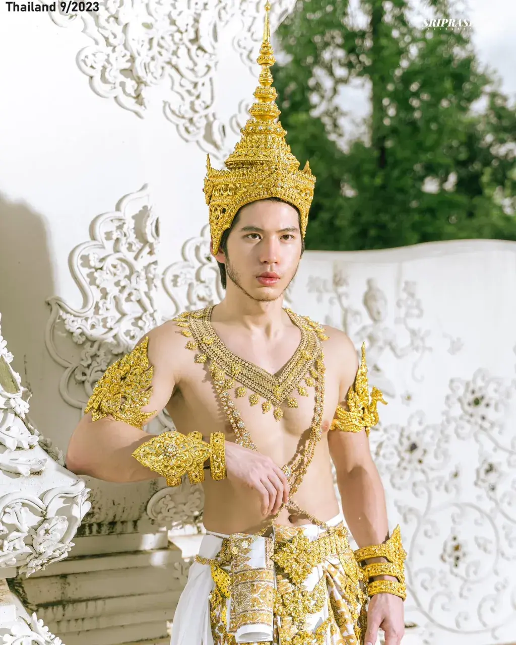 Indonesian Guy in Thai Costume 🇮🇩🇹🇭