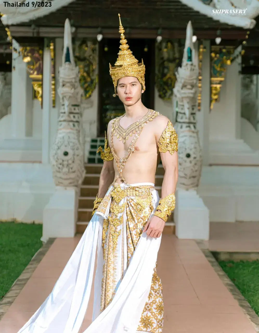 Indonesian Guy in Thai Costume 🇮🇩🇹🇭