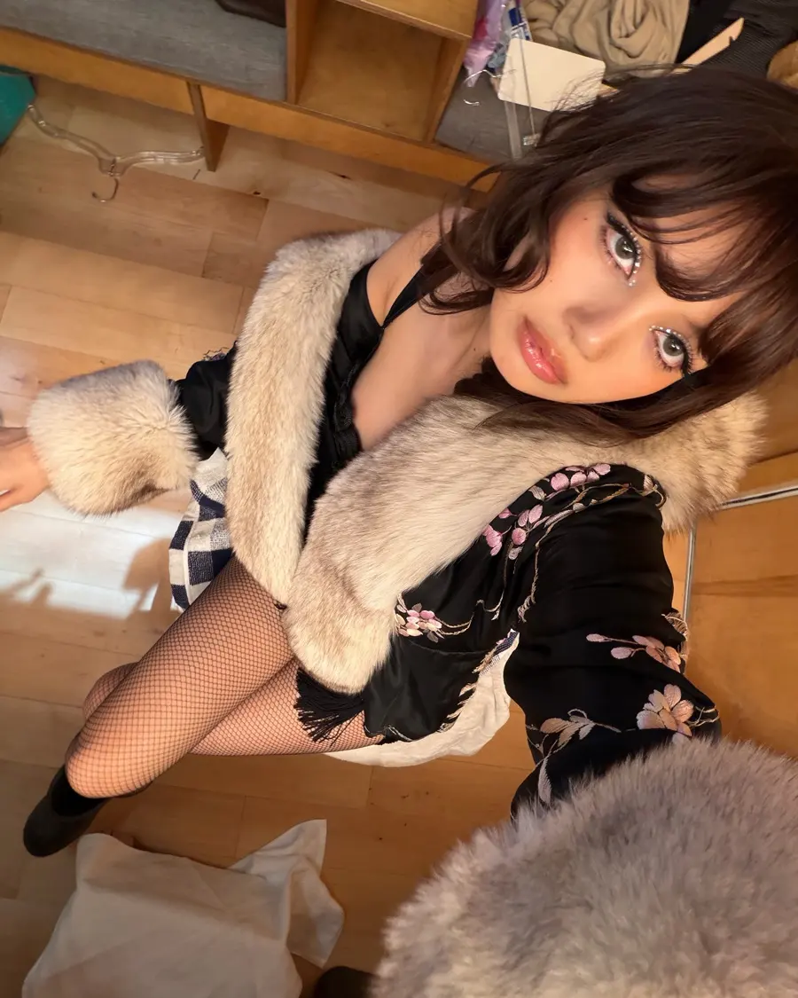 Lisa @ VANITY FAIR Summer 2026