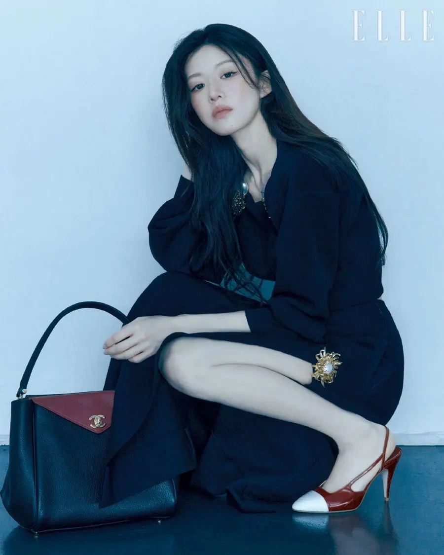 Go Younjung @ ELLE Korea June 2026