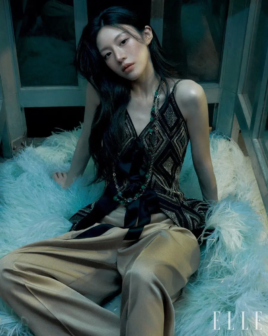 Go Younjung @ ELLE Korea June 2026