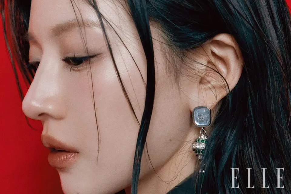 Go Younjung @ ELLE Korea June 2026