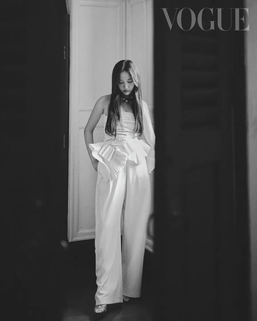 ฟรีน-สโรชา @ VOGUE Taiwan June 2026