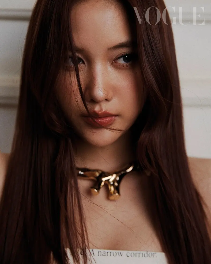 ฟรีน-สโรชา @ VOGUE Taiwan June 2026
