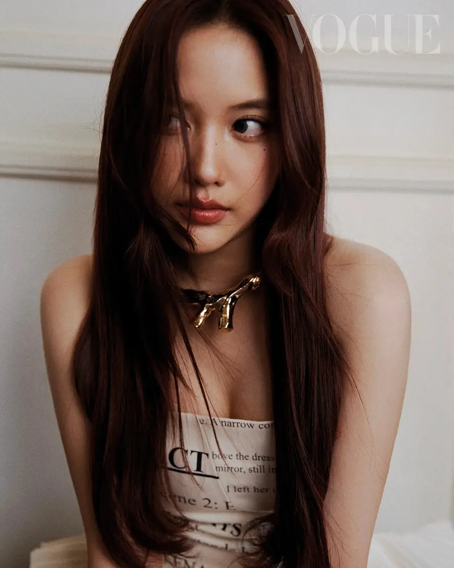 ฟรีน-สโรชา @ VOGUE Taiwan June 2026