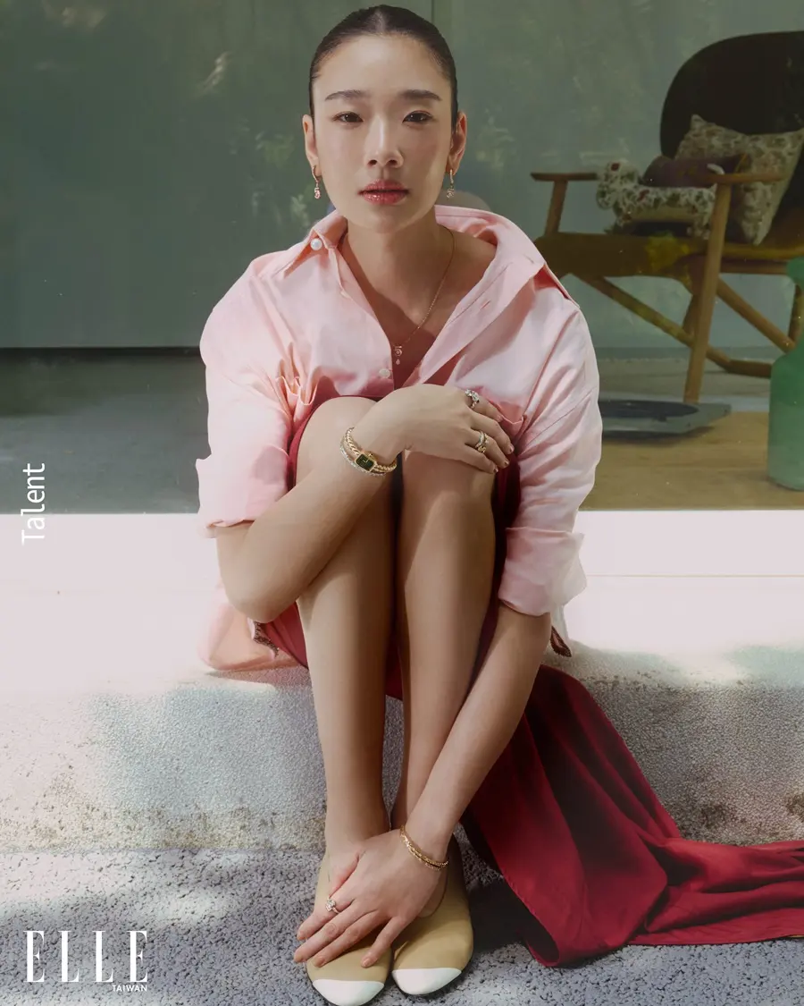 ออกแบบ-ชุติมณฑน์ & Moon Lee @ ELLE Taiwan May 2026