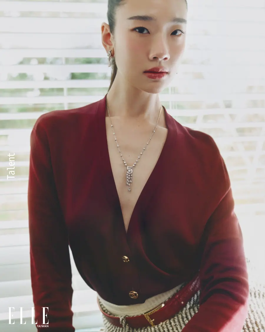 ออกแบบ-ชุติมณฑน์ & Moon Lee @ ELLE Taiwan May 2026