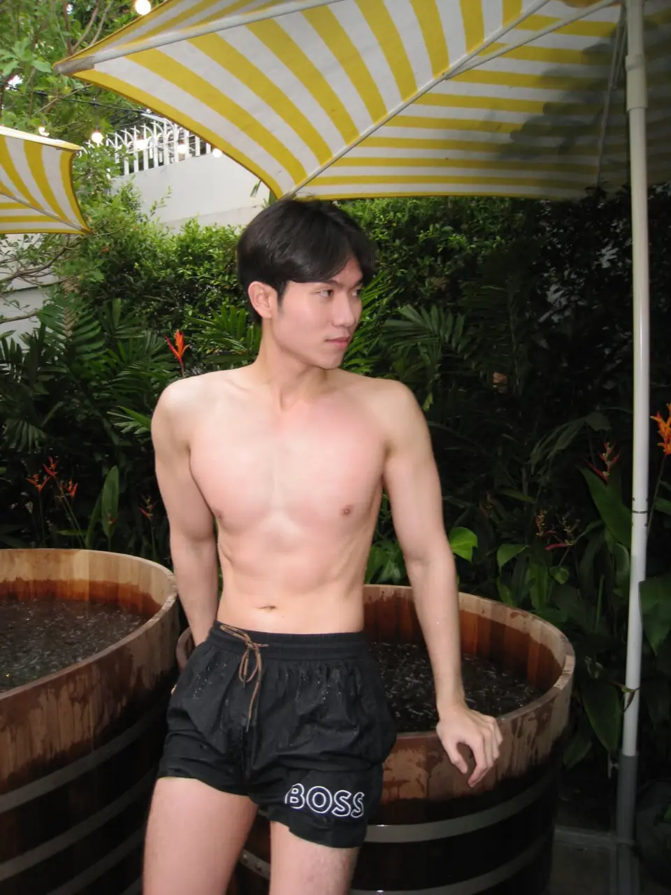 ถอดโชว์เรือนร่าง 2978