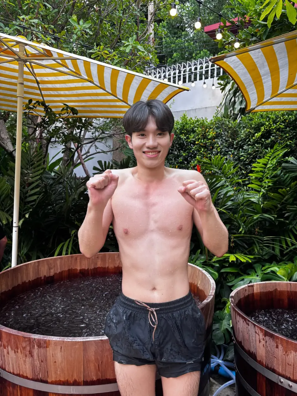 ถอดโชว์เรือนร่าง 2978