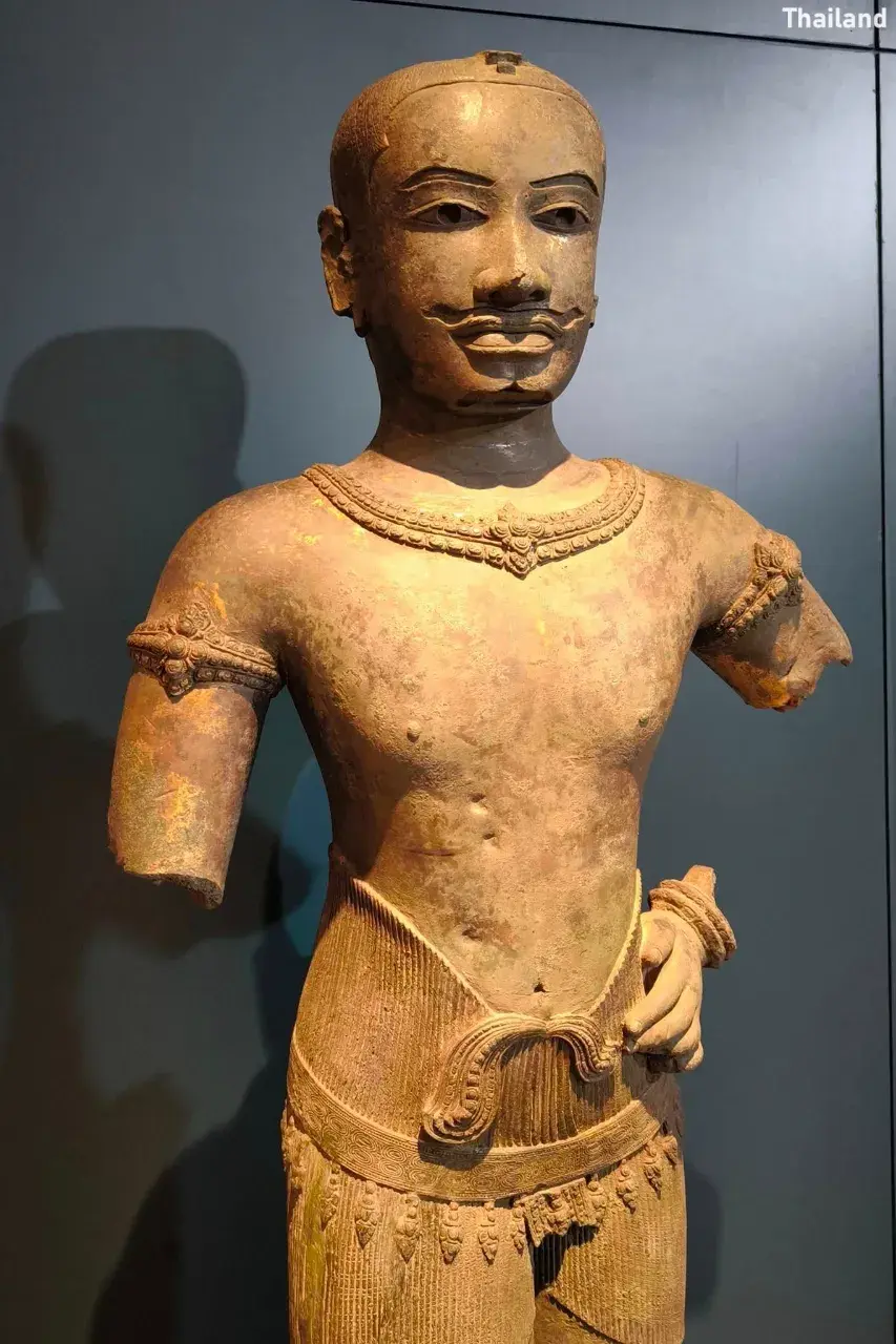 Lopburi Thai Art Sculpture of King Suryavarman I 🇹🇭