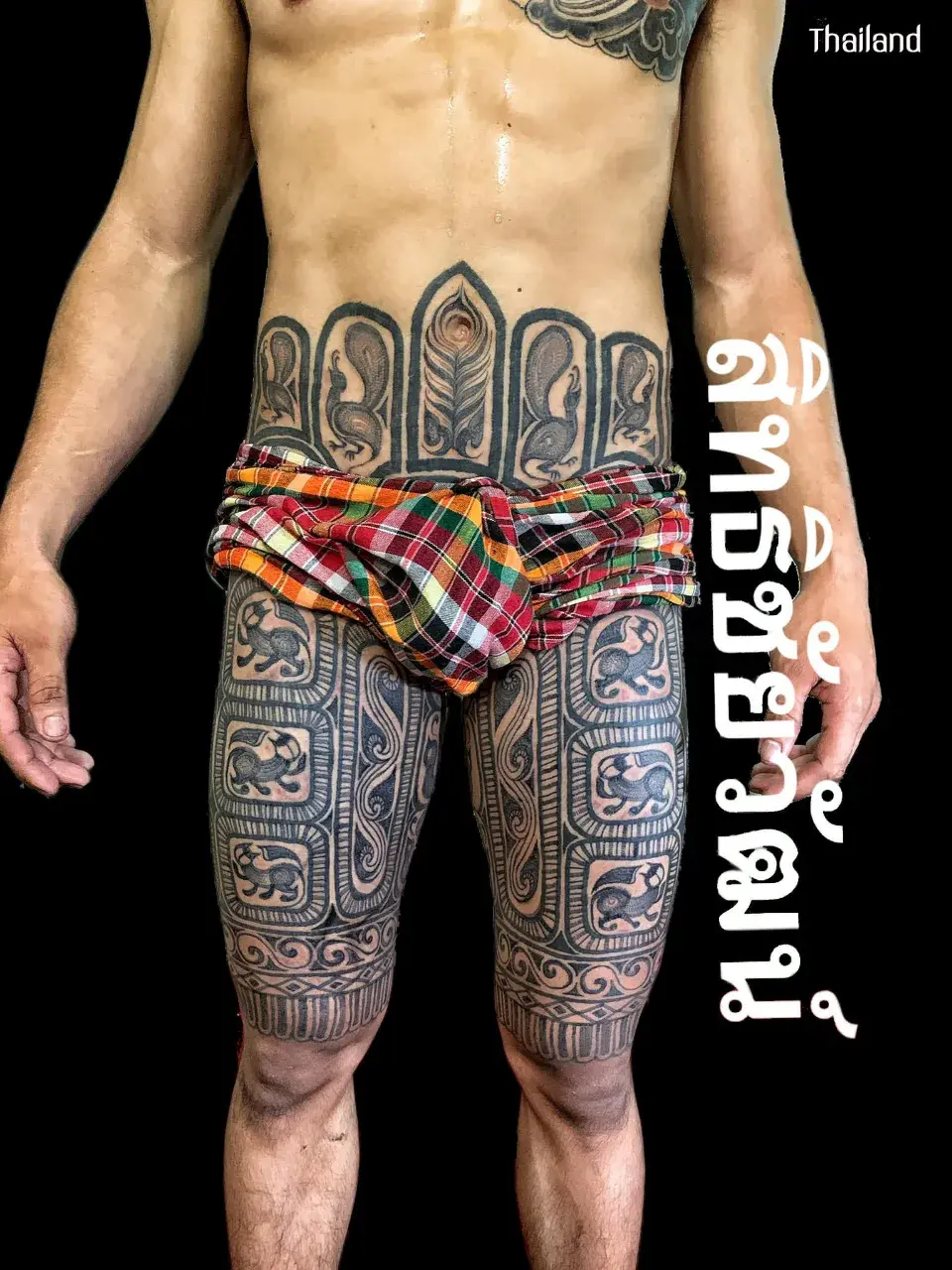 SAK KHA LAI (สักขาลาย): Lanna Thigh Tattoo 🇹🇭