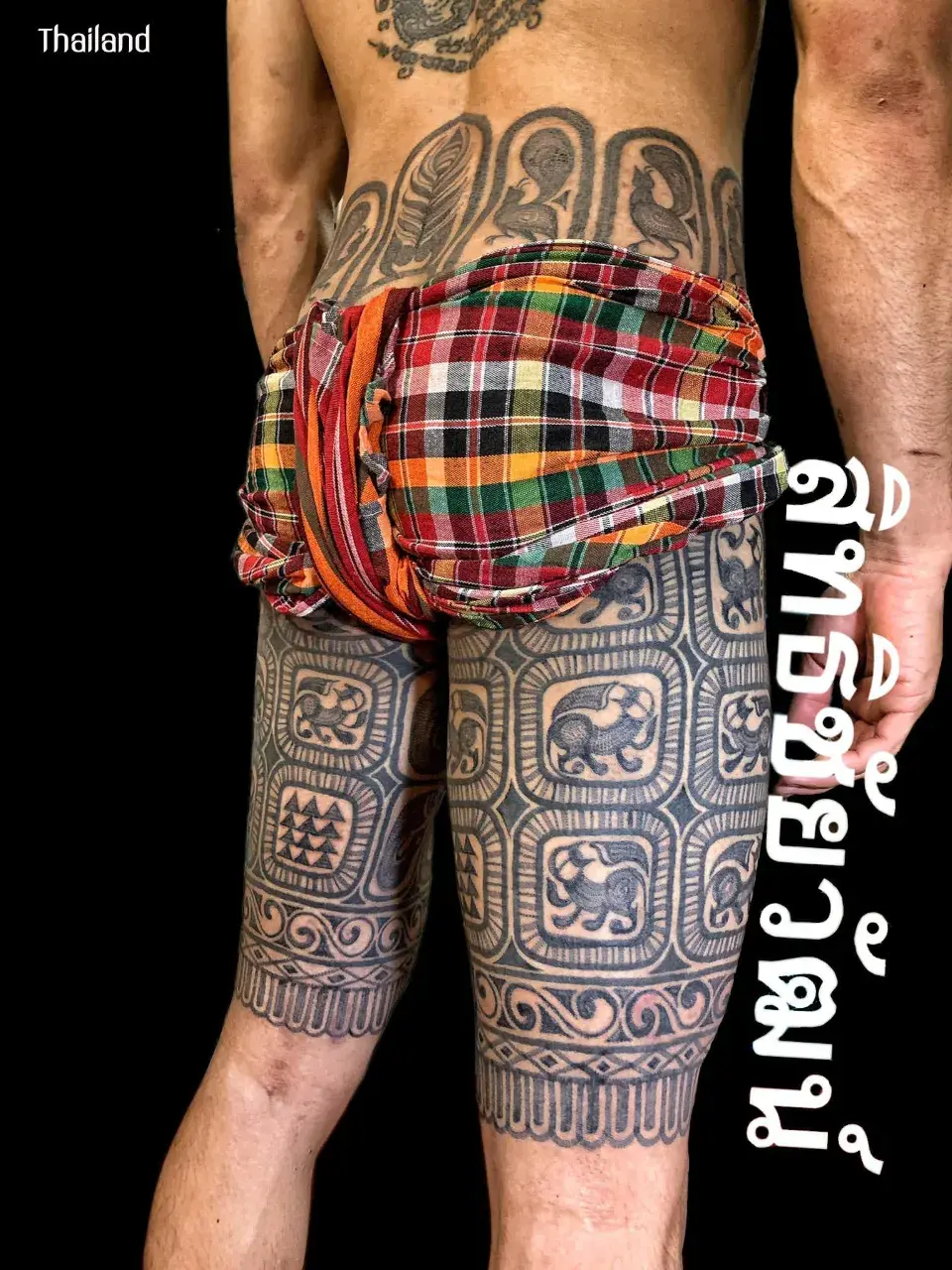 SAK KHA LAI (สักขาลาย): Lanna Thigh Tattoo 🇹🇭