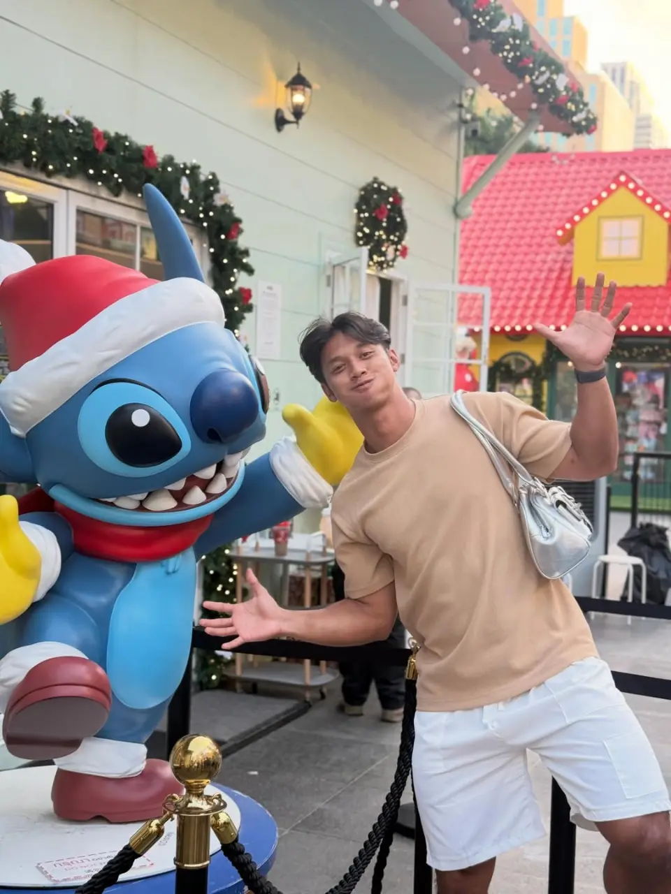 Trainer : Chanakorn Oinsri