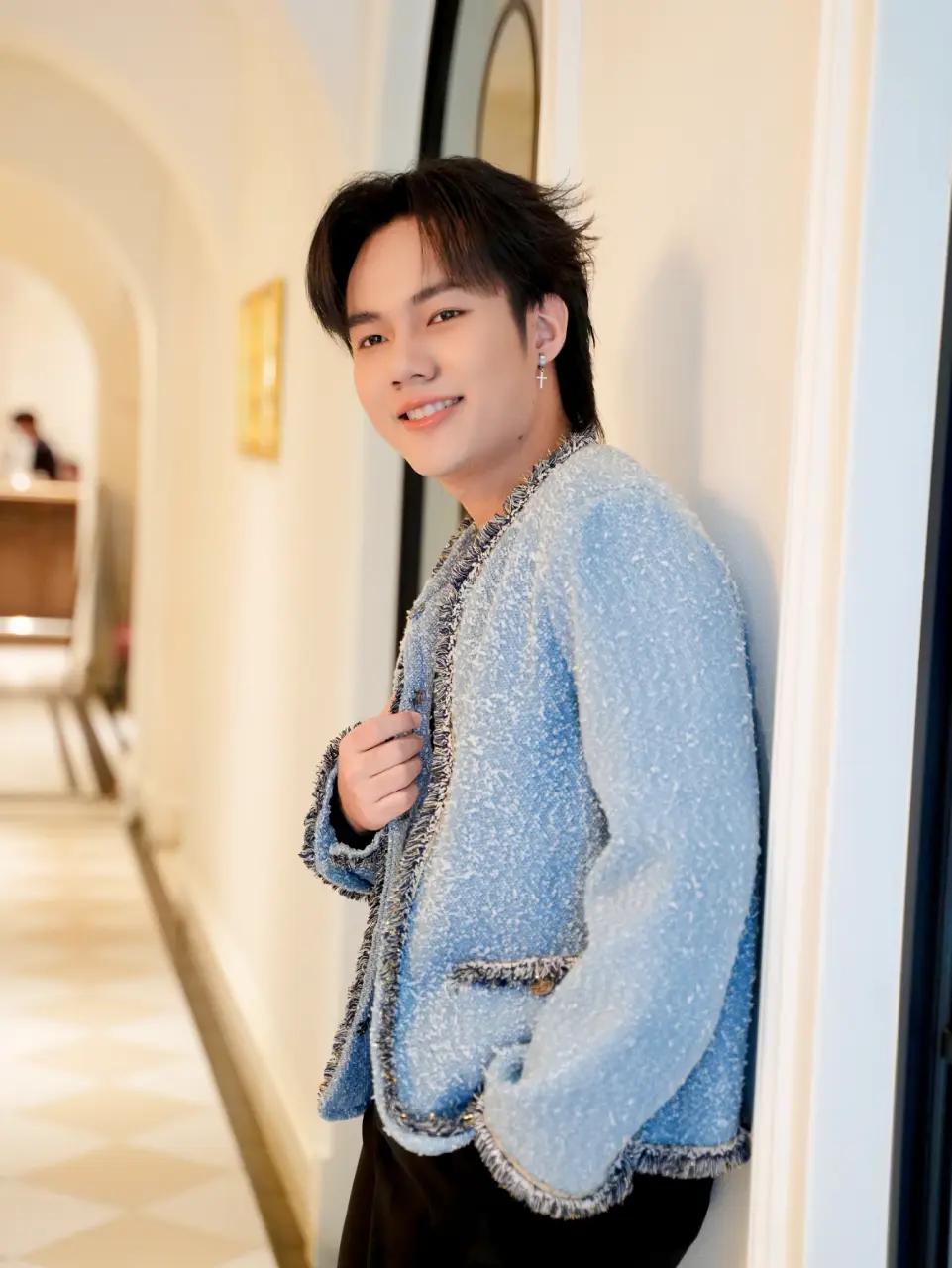 ลีโอ อธิป #ลีโอไมค์หมดหนี้