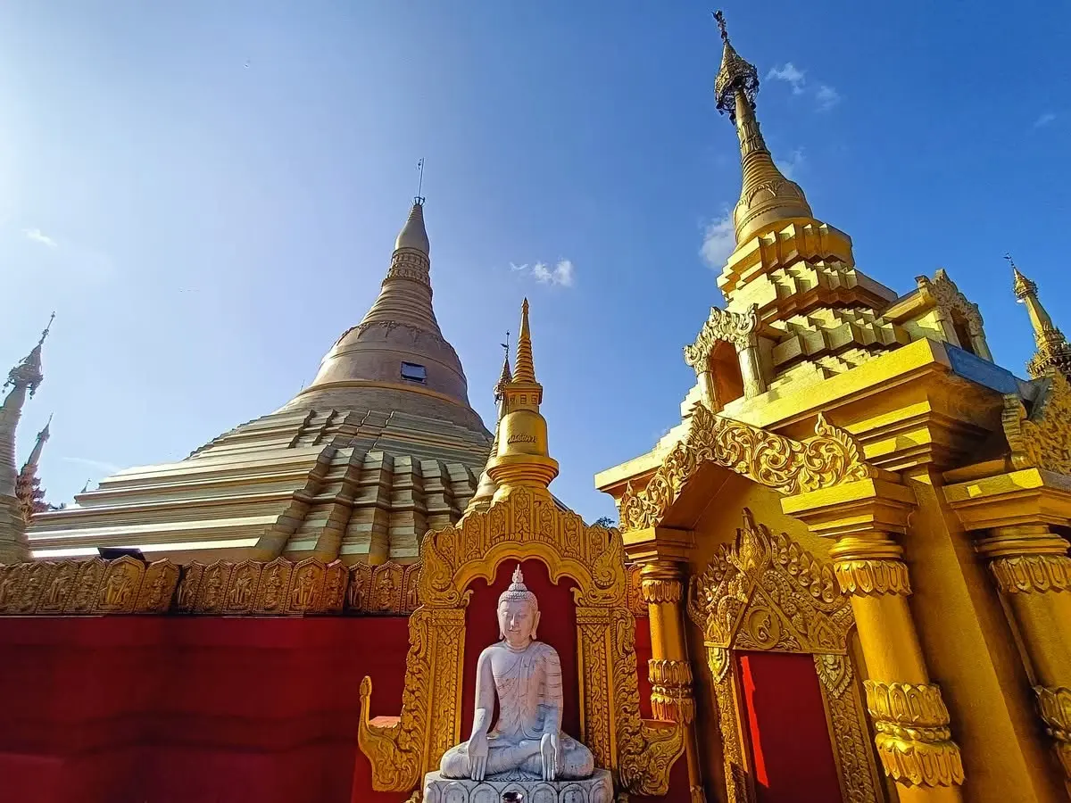 Replica of Myanmar's Shwedagon Pagoda in Thailand 🇲🇲🇹🇭