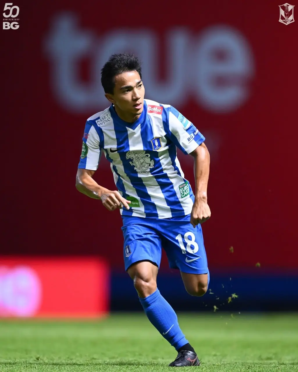 Soccer player : Chanathip Songkrasin