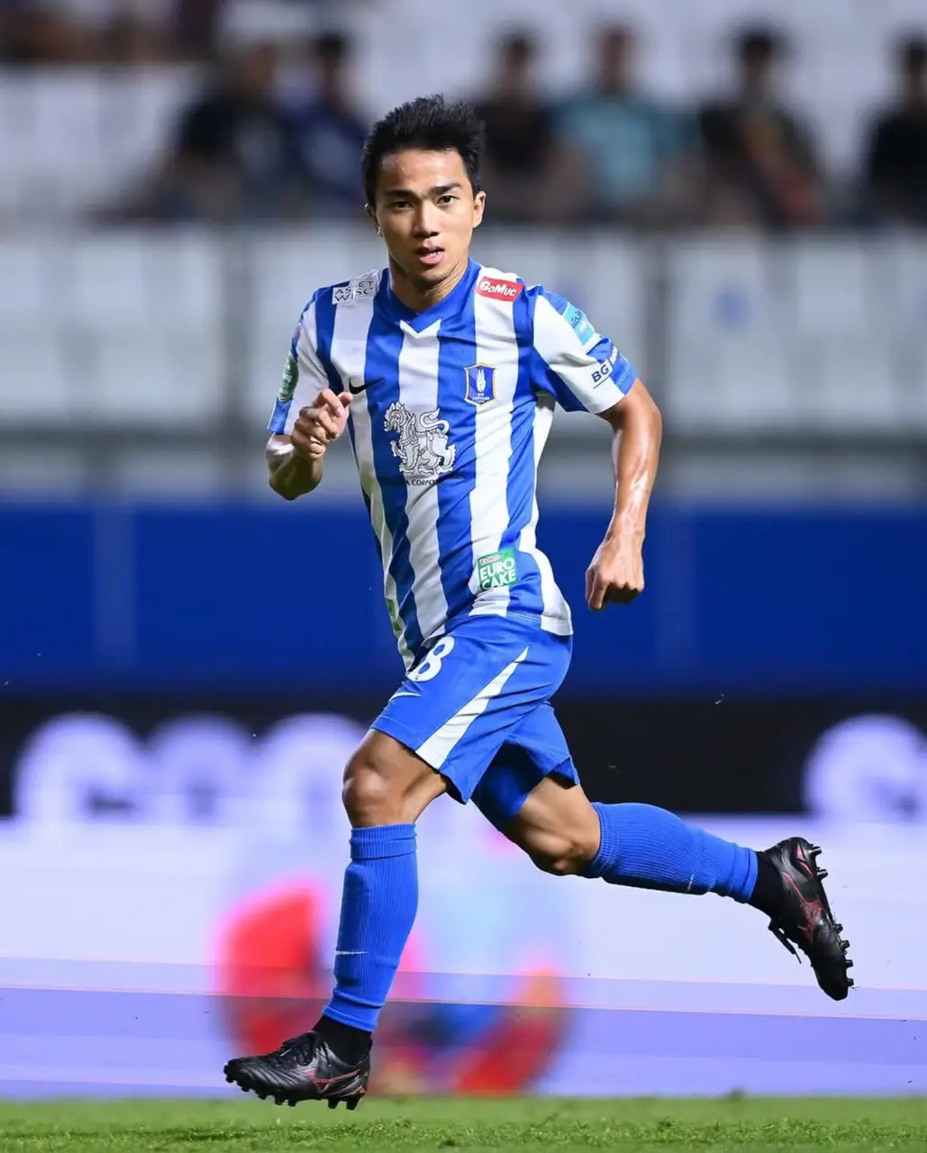 Soccer player : Chanathip Songkrasin
