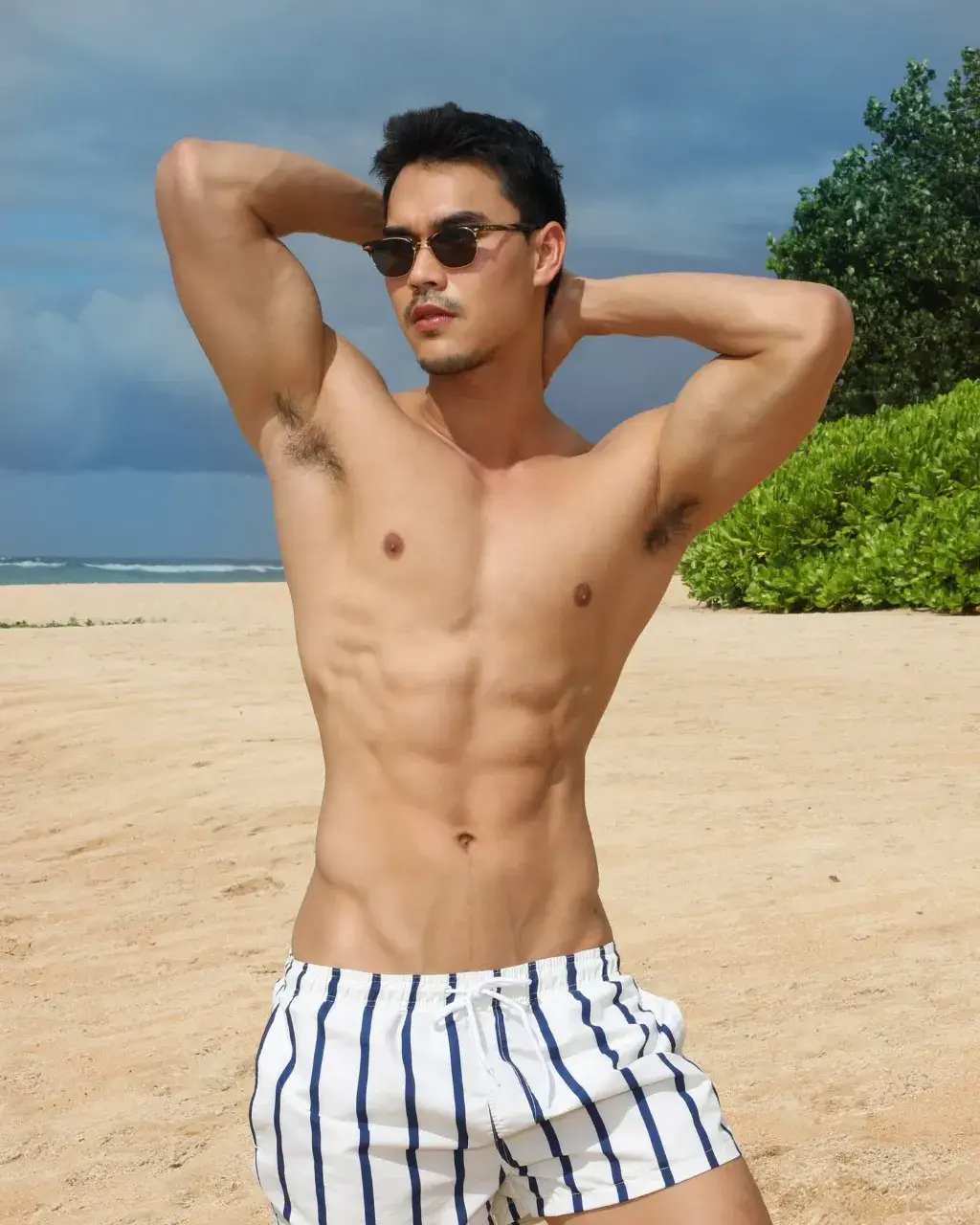 พระเอกหนุ่มหล่อหุ่นดี