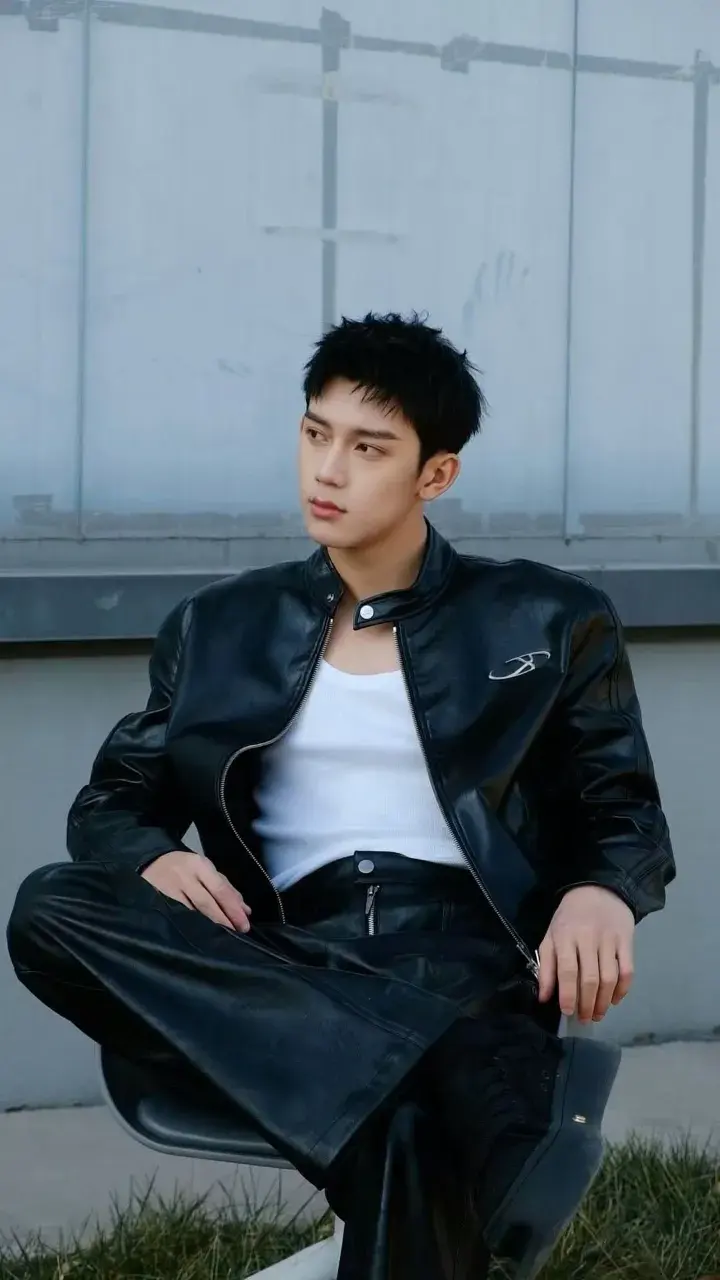 ผู้หล่อ