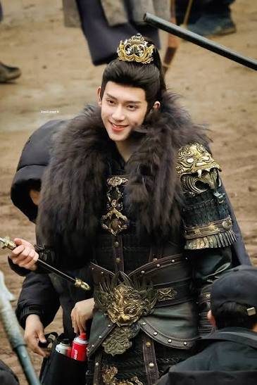 ผู้หล่อ