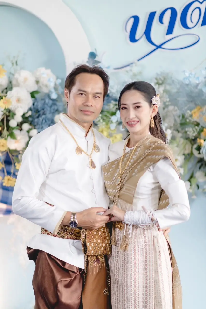 THAILAND 🇹🇭 | I-San Wedding Dress: ชุดแต่งงานอีสาน