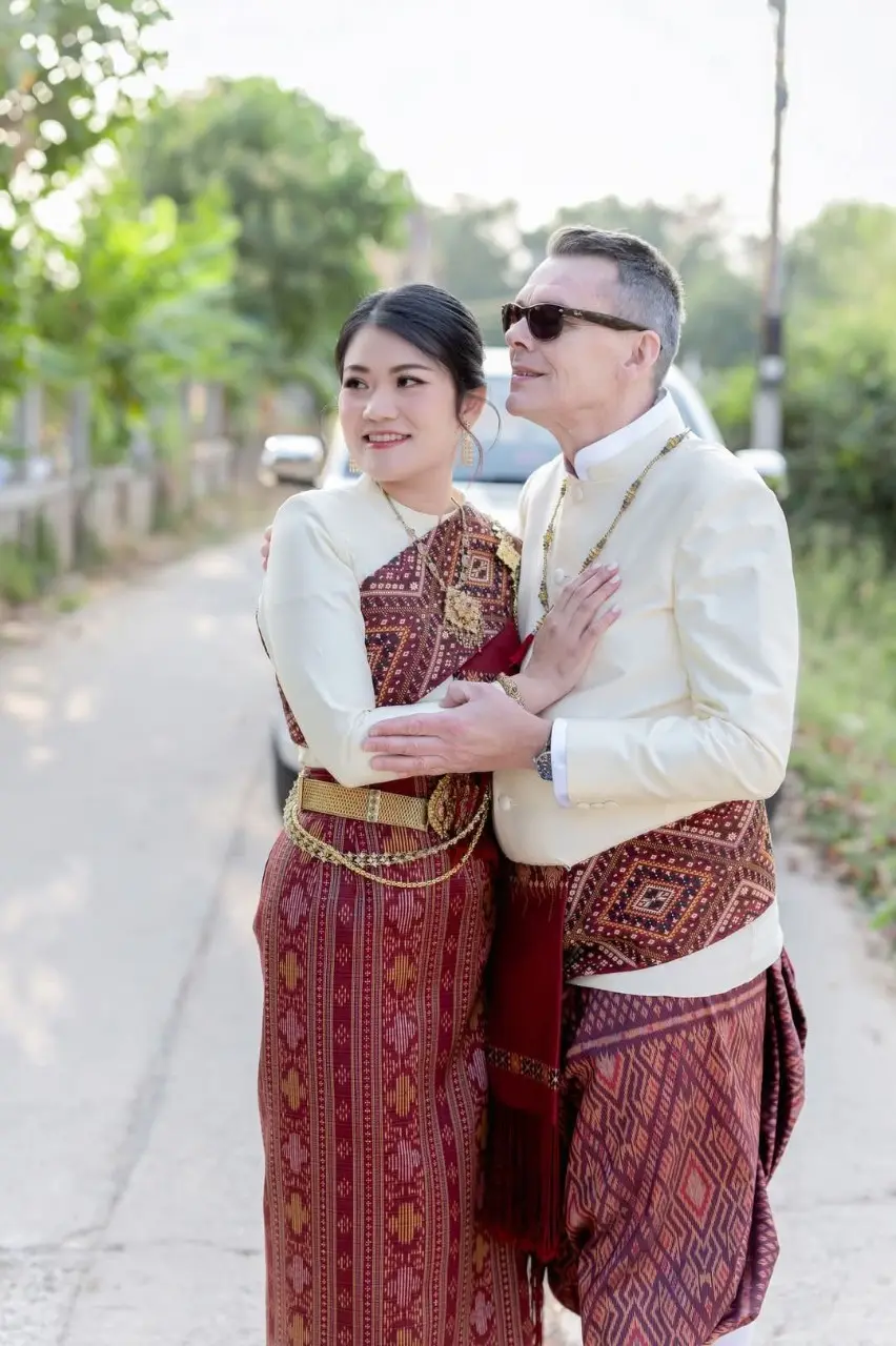 THAILAND 🇹🇭 | I-San Wedding Dress: ชุดแต่งงานอีสาน