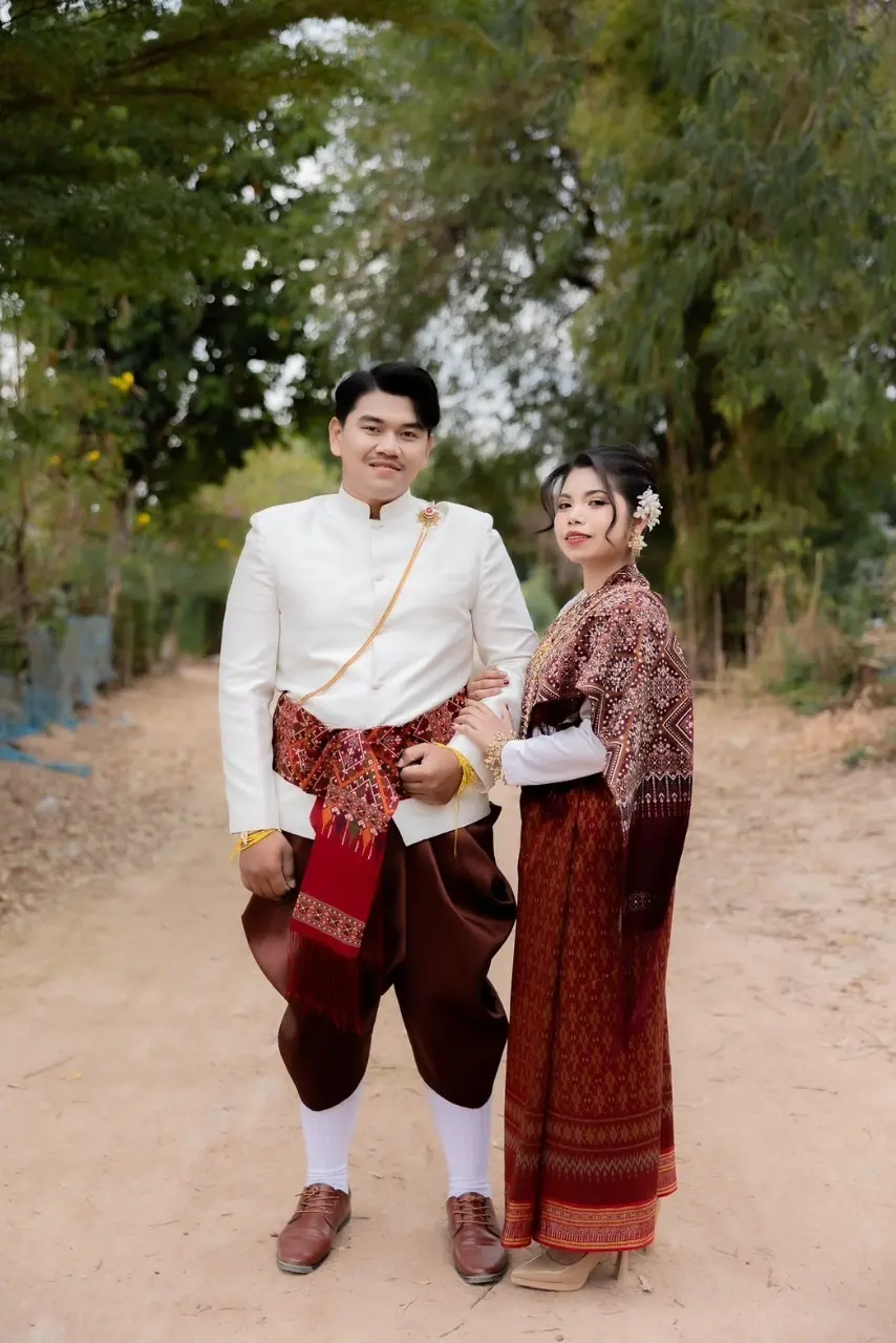 THAILAND 🇹🇭 | I-San Wedding Dress: ชุดแต่งงานอีสาน