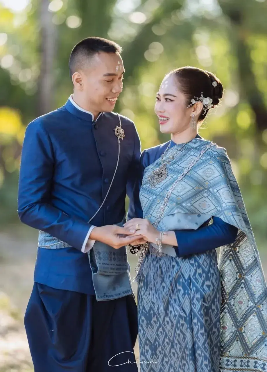 THAILAND 🇹🇭 | I-San Wedding Dress: ชุดแต่งงานอีสาน