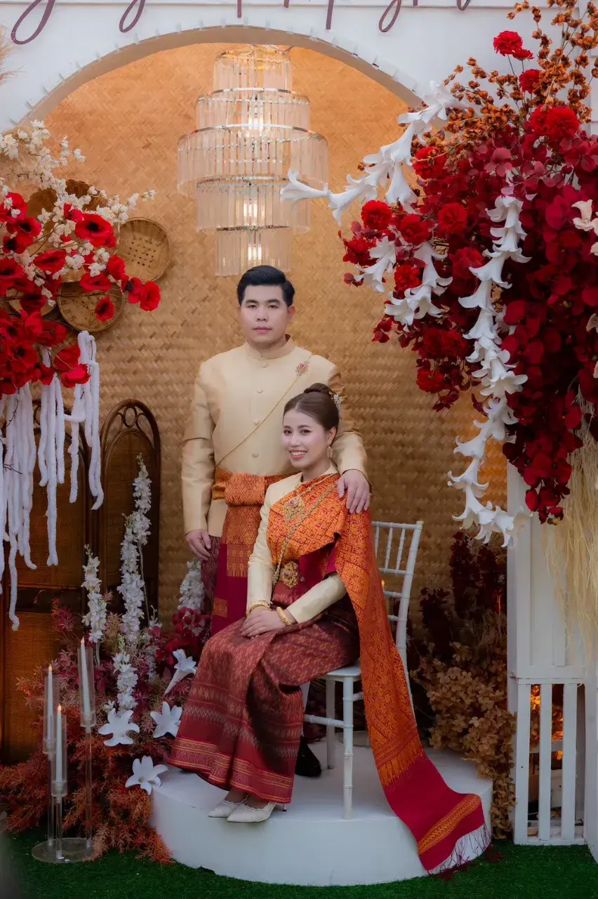 THAILAND 🇹🇭 | I-San Wedding Dress: ชุดแต่งงานอีสาน