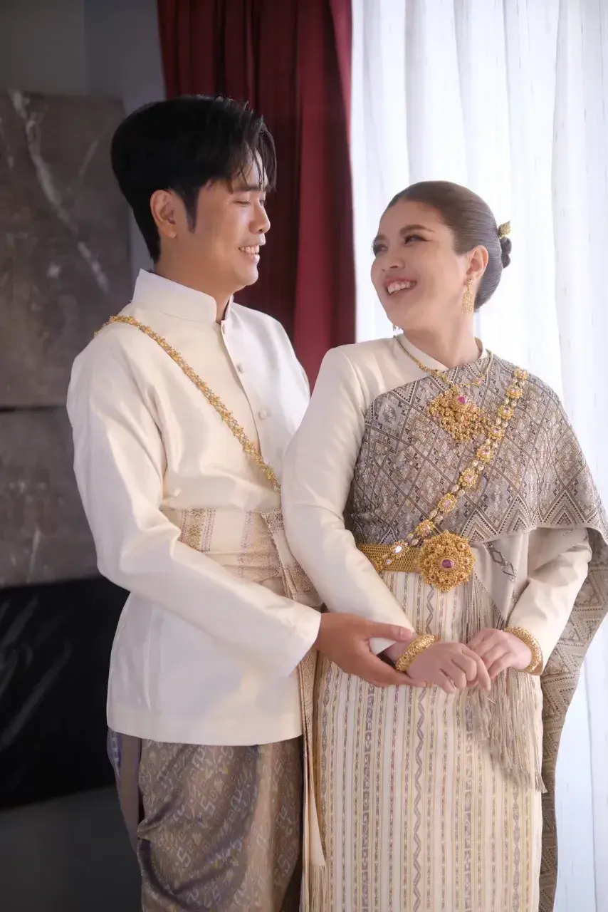THAILAND 🇹🇭 | I-San Wedding Dress: ชุดแต่งงานอีสาน