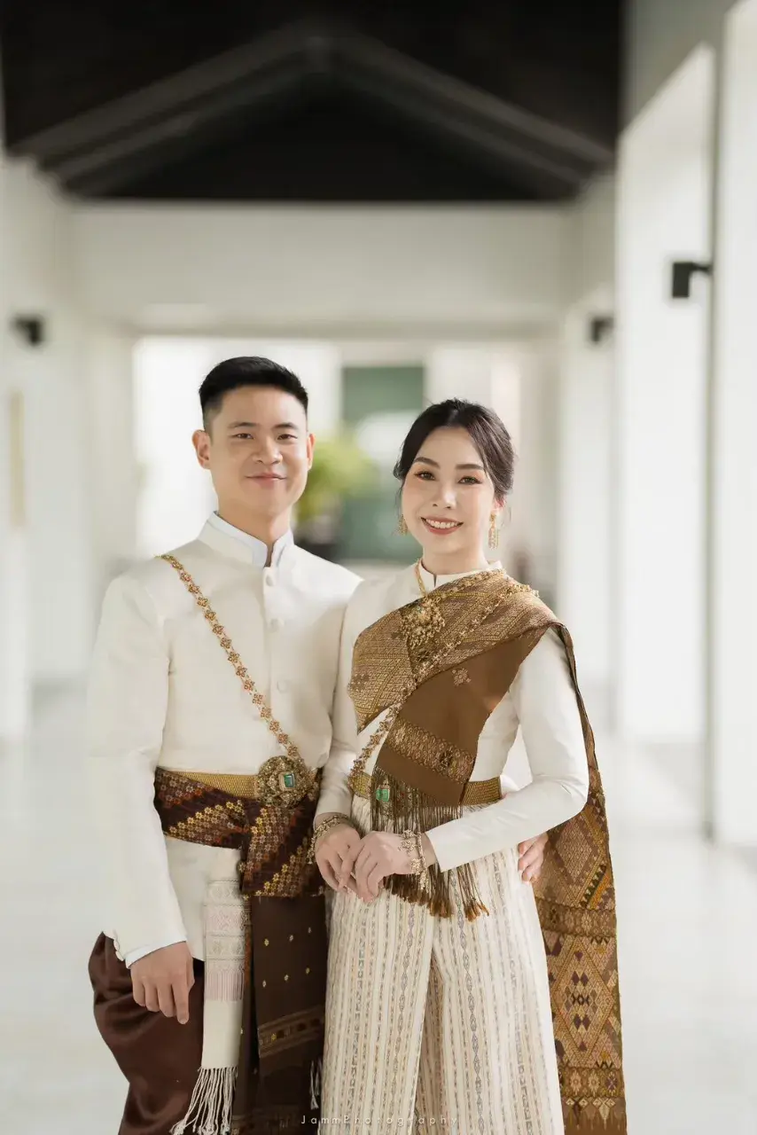THAILAND 🇹🇭 | I-San Wedding Dress: ชุดแต่งงานอีสาน