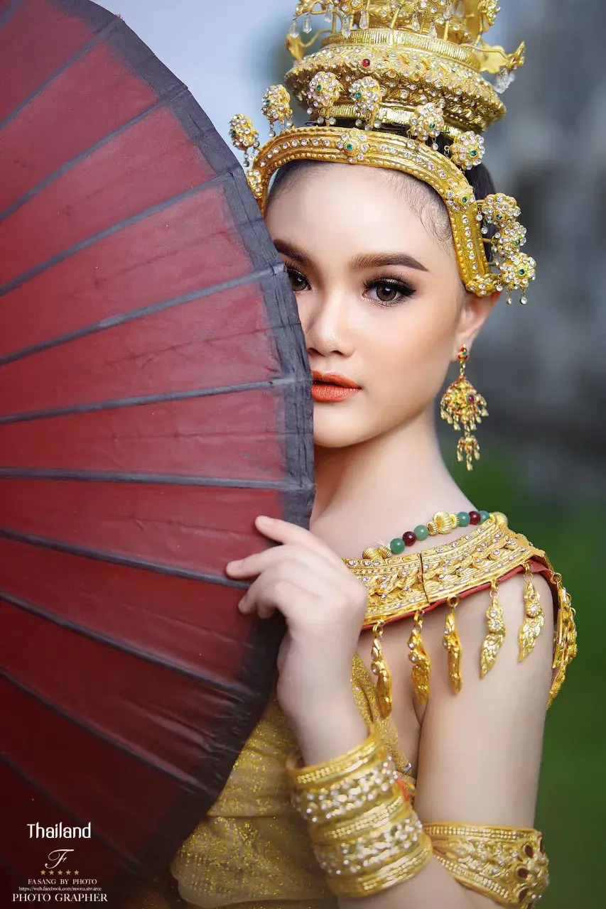 Model in Creative Thai Costume 🇹🇭