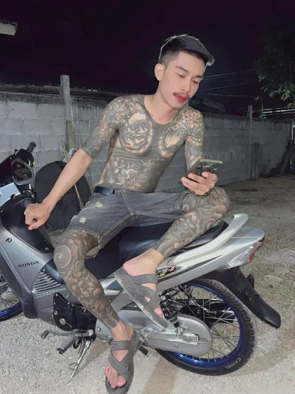 ของดีสักลาย